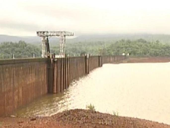 30% water storage in Kolhapur district dam | पावसाने मारली दडी, तरीही कोल्हापूर जिल्ह्यातील धरणे ३० टक्के भरलेलीच 30% water storage in Kolhapur district dam | पावसाने मारली दडी, तरीही कोल्हापूर जिल्ह्यातील धरणे ३० टक्के भरलेलीच