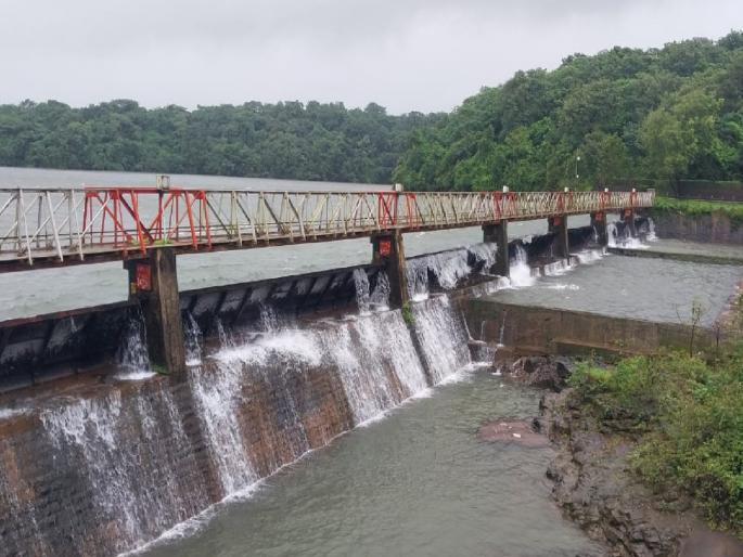Heavy rains in Radhanagari, dam 99 percent full Automatic gates likely to open | Kolhapur: राधानगरीत मुसळधार पाऊस, धरण ९९ टक्के भरले; स्वयंचलित दरवाजे खुले होण्याची शक्यता Heavy rains in Radhanagari, dam 99 percent full Automatic gates likely to open | Kolhapur: राधानगरीत मुसळधार पाऊस, धरण ९९ टक्के भरले; स्वयंचलित दरवाजे खुले होण्याची शक्यता