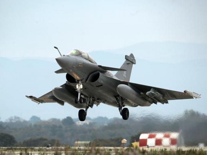 Indian govt announces selection of 26 Navy Rafale after successful trial, confirms Dassault Aviation | समुद्रात भारतीय नौदलाची ताकद वाढणार, २६ राफेल विमानांच्या खरेदीवर शिक्कामोर्तब; चीन-पाकिस्तानला धडकी! Indian govt announces selection of 26 Navy Rafale after successful trial, confirms Dassault Aviation | समुद्रात भारतीय नौदलाची ताकद वाढणार, २६ राफेल विमानांच्या खरेदीवर शिक्कामोर्तब; चीन-पाकिस्तानला धडकी!