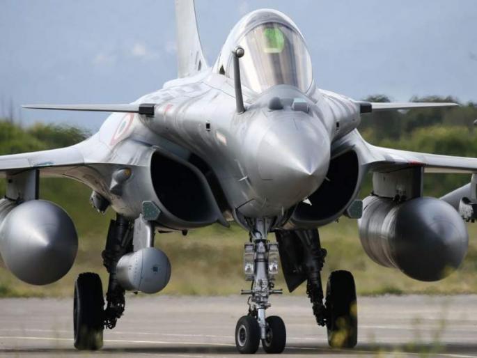Students in the state will learn Rafael aircraft maintenance, repairs | राज्यातील विद्यार्थी शिकणार राफेल विमानांची देखभाल, दुरुस्ती Students in the state will learn Rafael aircraft maintenance, repairs | राज्यातील विद्यार्थी शिकणार राफेल विमानांची देखभाल, दुरुस्ती