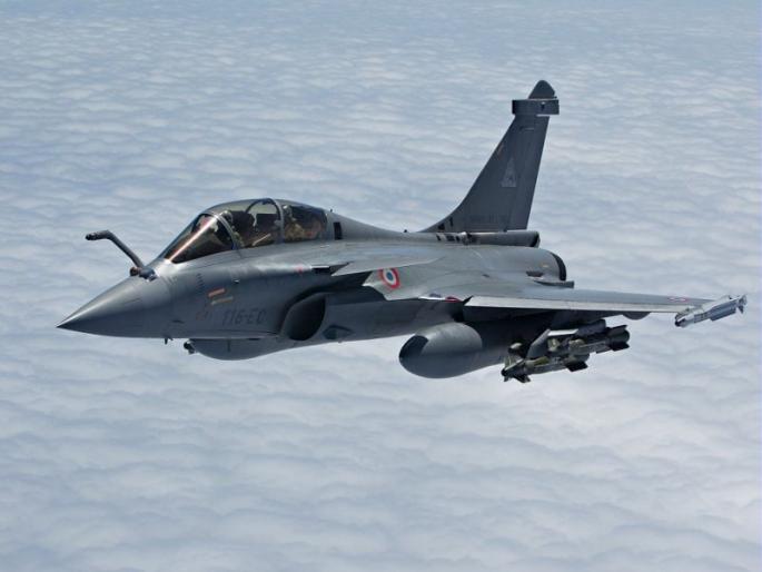 The condition was to deal with Reliance? Dassault Aviation rejected the charge | Rafale Deal : रिलायन्ससोबत करार करण्याची होती अट? दसॉल्ट एव्हिएशनने आरोप फेटाळले  The condition was to deal with Reliance? Dassault Aviation rejected the charge | Rafale Deal : रिलायन्ससोबत करार करण्याची होती अट? दसॉल्ट एव्हिएशनने आरोप फेटाळले