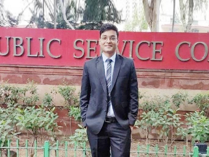 upsc success story raghvendra sharma not able to take expensive coaching but studied from internet and cracked upsc | क्लास परवडेना! इंटरनेटवरुन अभ्यास करत UPSC क्रॅक; जिद्दी तरुणाचा प्रेरणादायी प्रवास upsc success story raghvendra sharma not able to take expensive coaching but studied from internet and cracked upsc | क्लास परवडेना! इंटरनेटवरुन अभ्यास करत UPSC क्रॅक; जिद्दी तरुणाचा प्रेरणादायी प्रवास
