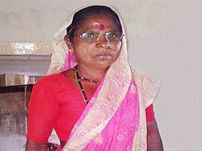 Rahibai Poparne included in BBC list; Chedding 'Seed Mother' on the Table of the World | बीबीसीच्या यादीत राहीबाई पोपेरेंचा समावेश; कोंभाळण्याची ‘सीड मदर’ जगाच्या पटलावर Rahibai Poparne included in BBC list; Chedding 'Seed Mother' on the Table of the World | बीबीसीच्या यादीत राहीबाई पोपेरेंचा समावेश; कोंभाळण्याची ‘सीड मदर’ जगाच्या पटलावर