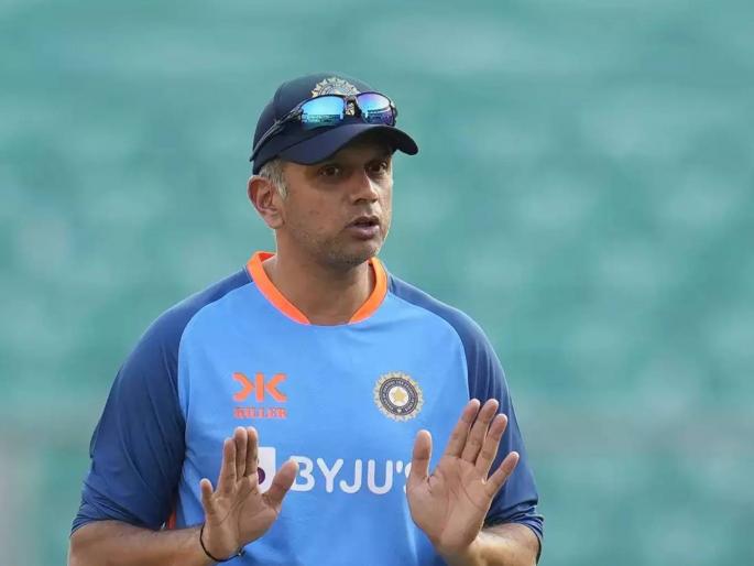 k l rahul ready to keep wicket in test series against south africa said rahul dravid | दक्षिण आफ्रिकेविरुद्ध कसोटी मालिकेत यष्टिरक्षणासाठी राहुल सज्ज: द्रविड