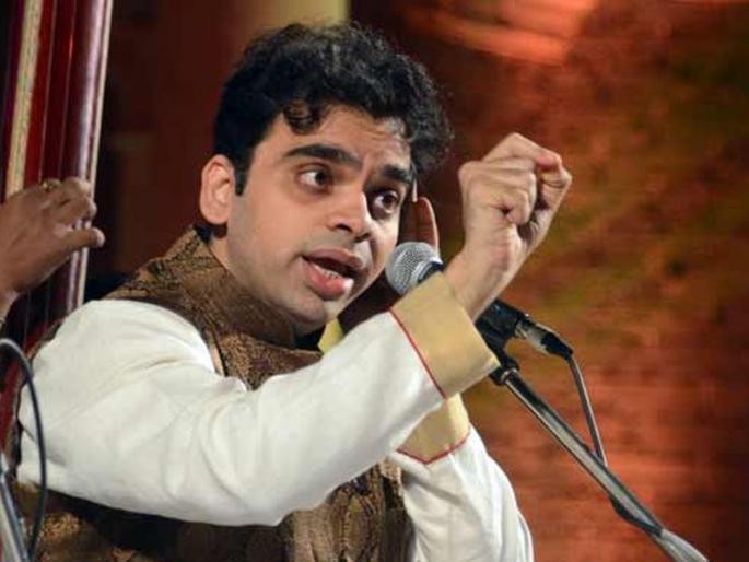 Jawaharlal Darda Smriti Festivals: Rahul Deshpande's conciliation with the blessings of Kumar Gandharva | जवाहरलाल दर्डा स्मृती समारोह: कुमार गंधर्वांचा आशीर्वाद लाभलेले राहुल देशपांडे यांची मैफल Jawaharlal Darda Smriti Festivals: Rahul Deshpande's conciliation with the blessings of Kumar Gandharva | जवाहरलाल दर्डा स्मृती समारोह: कुमार गंधर्वांचा आशीर्वाद लाभलेले राहुल देशपांडे यांची मैफल