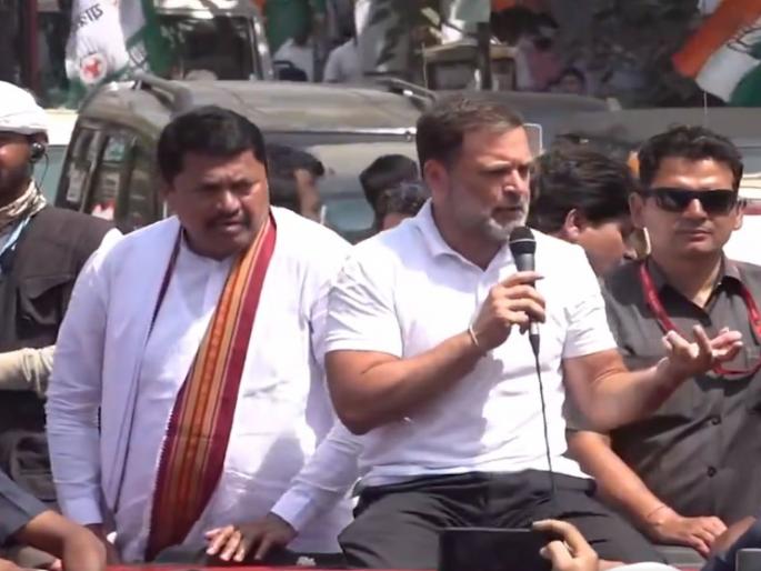 Maharashtra's Nationalist Congress and Shiv Sena formed the government by splitting the money received from installments: Rahul Gandhi | हप्त्यातून मिळालेल्या पैशातूनच महाराष्ट्रातील राष्ट्रवादी काँग्रेस आणि शिवसेना हे पक्ष फोडून सत्ता स्थापन : राहुल गांधी Maharashtra's Nationalist Congress and Shiv Sena formed the government by splitting the money received from installments: Rahul Gandhi | हप्त्यातून मिळालेल्या पैशातूनच महाराष्ट्रातील राष्ट्रवादी काँग्रेस आणि शिवसेना हे पक्ष फोडून सत्ता स्थापन : राहुल गांधी