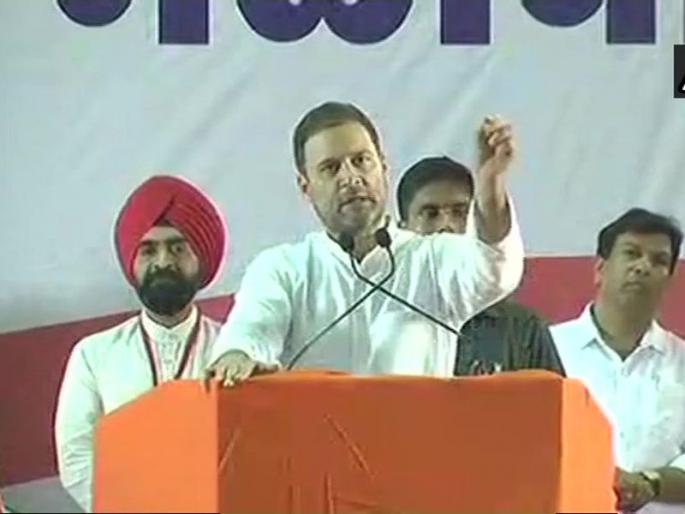 congress president rahul gandhi mumbai booth workers bjp pm narendra modi atal bihari vajpayee lal krishna advani | मोदींकडून गुरु अडवाणींचा वारंवार अपमान- राहुल गांधी congress president rahul gandhi mumbai booth workers bjp pm narendra modi atal bihari vajpayee lal krishna advani | मोदींकडून गुरु अडवाणींचा वारंवार अपमान- राहुल गांधी