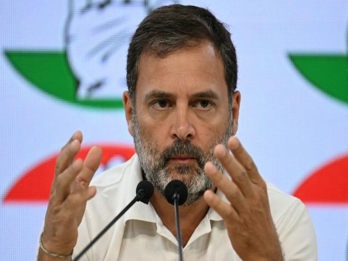 Lok Sabha Election 2024: M. Phi from Cambridge, no house to live in, no own car, these are the assets of Rahul Gandhi | केंब्रिजमधून M. Phil, राहण्यासाठी घर नाही, स्वत:ची कारही नाही, एवढी आहे राहुल गांधींची संपत्ती Lok Sabha Election 2024: M. Phi from Cambridge, no house to live in, no own car, these are the assets of Rahul Gandhi | केंब्रिजमधून M. Phil, राहण्यासाठी घर नाही, स्वत:ची कारही नाही, एवढी आहे राहुल गांधींची संपत्ती