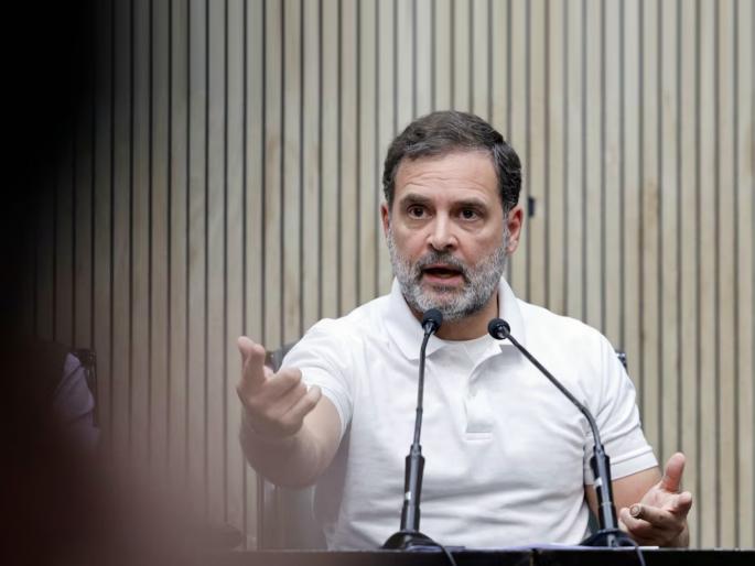 bjp chandrashekhar bawankule replied rahul gandhi criticism on election commission over evm machine | “दिल्लीत पराभव दिसतोय, राहुल गांधींची रडारड-नौटंकी, सत्य स्वीकारणार नाहीत”; कुणी केली टीका? bjp chandrashekhar bawankule replied rahul gandhi criticism on election commission over evm machine | “दिल्लीत पराभव दिसतोय, राहुल गांधींची रडारड-नौटंकी, सत्य स्वीकारणार नाहीत”; कुणी केली टीका?