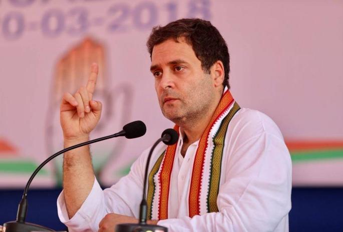 Rahul Gandhi's anger while saluting the work of the soldiers inside Pakistan | पाकिस्तान भित्रा अन् कमजोर, सीमेवरील जवानांच्या शौर्याला राहुल गांधींचा सॅल्यूट Rahul Gandhi's anger while saluting the work of the soldiers inside Pakistan | पाकिस्तान भित्रा अन् कमजोर, सीमेवरील जवानांच्या शौर्याला राहुल गांधींचा सॅल्यूट