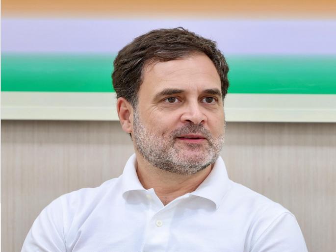 Congress leader Rahul Gandhi visit to Kolhapur today has been canceled due to a technical fault in the plane | काँग्रेस नेते राहुल गांधी यांचा आजचा कोल्हापूर दौरा रद्द, कारण.. Congress leader Rahul Gandhi visit to Kolhapur today has been canceled due to a technical fault in the plane | काँग्रेस नेते राहुल गांधी यांचा आजचा कोल्हापूर दौरा रद्द, कारण..