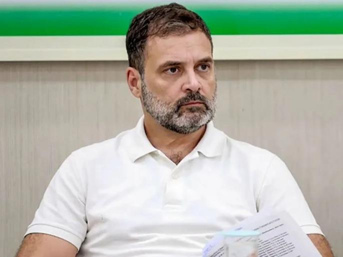 "...then hang Rahul Gandhi," warns Shiv Sena Ubt leader Bala Darade on Veer Savarkar's insult issue | "...तर राहुल गांधींना काळं फासू’’, सावरकरांच्या अवमानाच्या मुद्द्यावरून ठाकरे गटाच्या नेत्याचा इशारा "...then hang Rahul Gandhi," warns Shiv Sena Ubt leader Bala Darade on Veer Savarkar's insult issue | "...तर राहुल गांधींना काळं फासू’’, सावरकरांच्या अवमानाच्या मुद्द्यावरून ठाकरे गटाच्या नेत्याचा इशारा