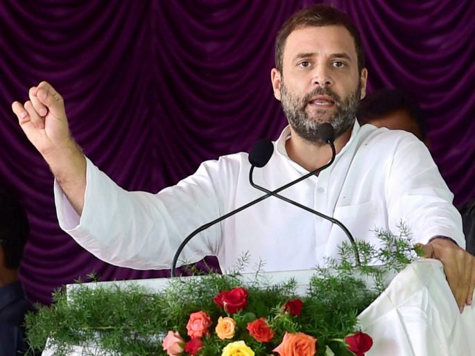 Rahul Gandhi takes dig at Narendra Modi in Gujarat Rally | मोदींनी सेल्फीचं बटण दाबलं की चीनमधील एका तरुणाला नोकरी मिळते, राहुल गांधींचा टोला