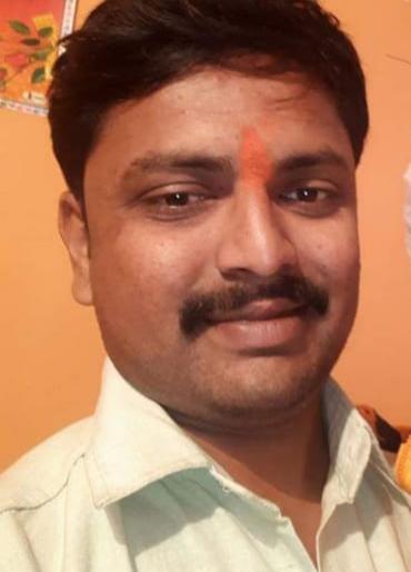 Complaint against police in Pandharpur, trying to commit suicide | आत्महत्येचा प्रयत्न करणाºया पंढरपुरातील पोलीसाविरुध्द गुन्हा दाखल Complaint against police in Pandharpur, trying to commit suicide | आत्महत्येचा प्रयत्न करणाºया पंढरपुरातील पोलीसाविरुध्द गुन्हा दाखल