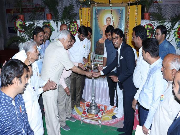 Rahul Kapoor's lecture on Mahavir Jayanti | महावीरांच्या विज्ञातूनच समस्यांचे निराकरण शक्य, महावीर जयंतीनिमित्त राहुल कपूर यांचे व्याख्यान Rahul Kapoor's lecture on Mahavir Jayanti | महावीरांच्या विज्ञातूनच समस्यांचे निराकरण शक्य, महावीर जयंतीनिमित्त राहुल कपूर यांचे व्याख्यान