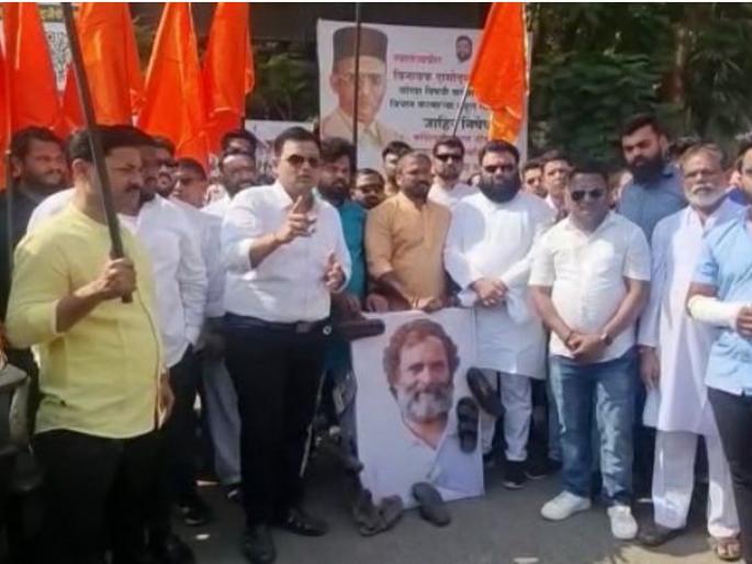 Rahul Gandhi Bharat Jodo Yatra slammed by Shiv Sena party workers in Panvel | राहुल गांधीच्या विरोधात पनवेलमध्ये 'जोडे मारो' आंदोलन