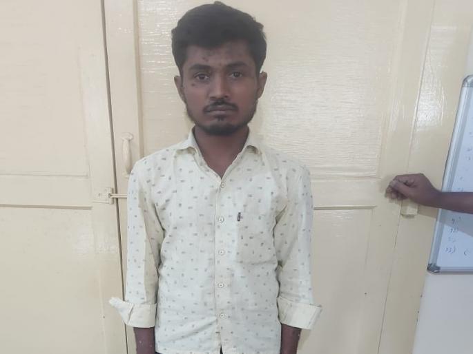Police succeed in capturing a robber who broke the lockup and fled in satara | लॉकअप तोडून पळालेल्या एका दरोडेखोराला पकडण्यात पोलिसांना यश Police succeed in capturing a robber who broke the lockup and fled in satara | लॉकअप तोडून पळालेल्या एका दरोडेखोराला पकडण्यात पोलिसांना यश