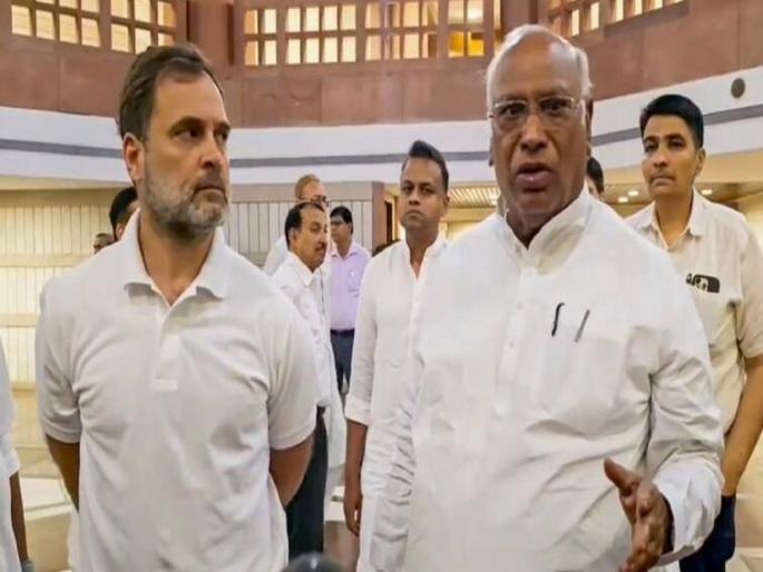 Pahalgam Terror Attack: Rahul Gandhi upset over Congress leaders' statements on Pahalgam attack | पहलगाम हल्ल्याबाबत काँग्रेस नेत्यांच्या विधानांवर राहुल गांधी नाराज; मल्लिकार्जुन खरगे समज देणार Pahalgam Terror Attack: Rahul Gandhi upset over Congress leaders' statements on Pahalgam attack | पहलगाम हल्ल्याबाबत काँग्रेस नेत्यांच्या विधानांवर राहुल गांधी नाराज; मल्लिकार्जुन खरगे समज देणार