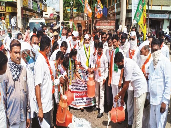 ..Otherwise, let's intensify the agitation - Shivaji Kardile's warning | ..अन्यथा तीव्र स्वरूपाचे आंदोलन करू-शिवाजी कर्डिले यांचा इशारा ..Otherwise, let's intensify the agitation - Shivaji Kardile's warning | ..अन्यथा तीव्र स्वरूपाचे आंदोलन करू-शिवाजी कर्डिले यांचा इशारा