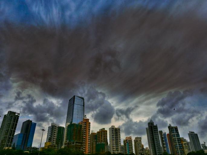 The clouds will give abundant rain | केरळात मान्सून वाऱ्याच्या वेगाने दाखल होणारा, ढग भरभरून पाऊस देणार The clouds will give abundant rain | केरळात मान्सून वाऱ्याच्या वेगाने दाखल होणारा, ढग भरभरून पाऊस देणार