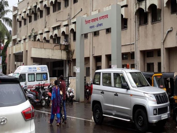 Poisonous family of croaking villagers | आक्षी गावांतील पाटील कुटूंबाचे विष प्रकरण