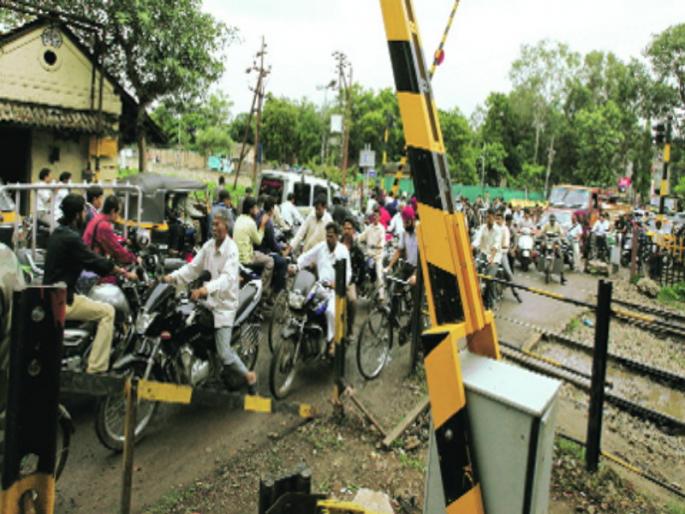 Work of Ghorpadi Railway Flyover will begin soon | घोरपडी रेल्वे उड्डाणपूलाचे काम लवकरच सुरु होणार
