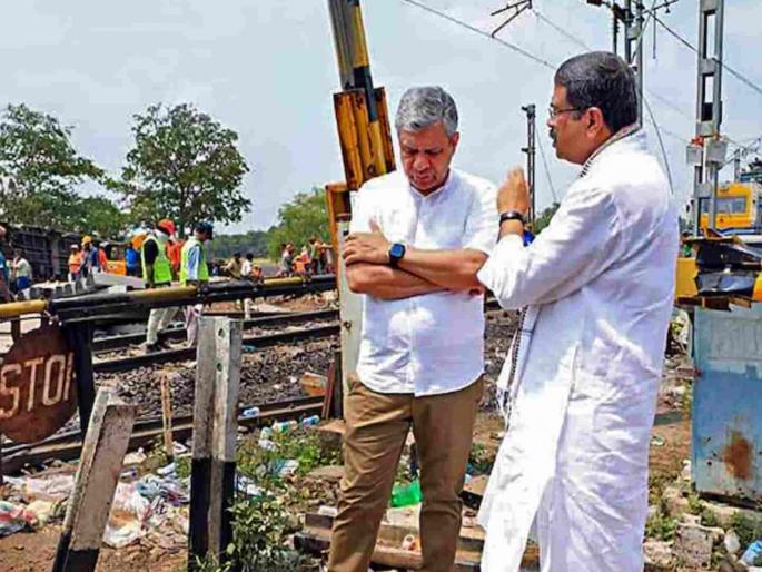 Talks with NIA states to prevent rail accidents Says Railway Minister Ashwini Vaishnav | रेल्वे घातपात रोखण्यासाठी एनआयए, राज्यांशी चर्चा; रेल्वेमंत्री अश्विनी वैष्णव यांचे वक्तव्य Talks with NIA states to prevent rail accidents Says Railway Minister Ashwini Vaishnav | रेल्वे घातपात रोखण्यासाठी एनआयए, राज्यांशी चर्चा; रेल्वेमंत्री अश्विनी वैष्णव यांचे वक्तव्य