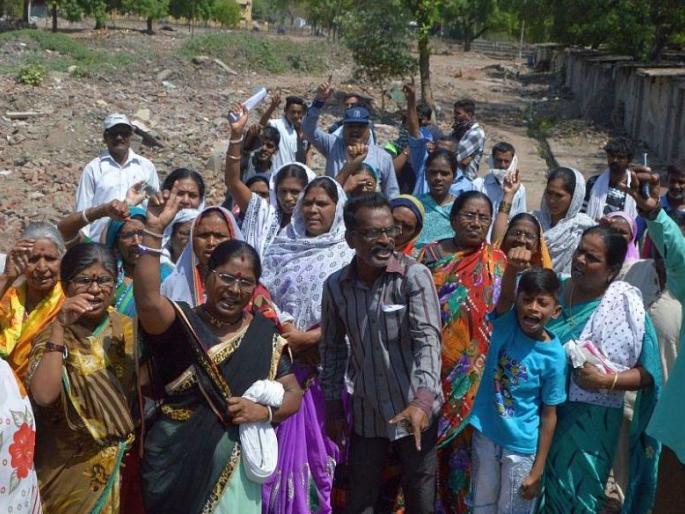 Boycott of Railway encroachment voters at Bhusawal | भुुसावळ येथे रेल्वे अतिक्रमणधारकांचा मतदानावर बहिष्कार