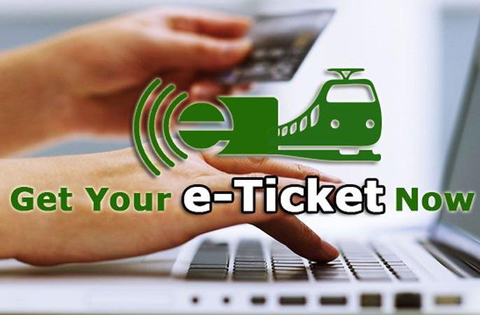 E-ticket racket bombardment | ई-तिकीट रॅकेटचा भंडाफोड E-ticket racket bombardment | ई-तिकीट रॅकेटचा भंडाफोड