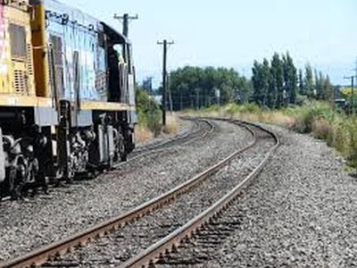 Some trains will be canceled for connecting the third railway line at Bhadli railway station, while some are changed in some way | भादली रेल्वेस्थानकावर तिसरी रेल्वे लाईन जोडणीसाठी काही गाड्या रद्द तर काहींच्या मार्गात परिवर्तन Some trains will be canceled for connecting the third railway line at Bhadli railway station, while some are changed in some way | भादली रेल्वेस्थानकावर तिसरी रेल्वे लाईन जोडणीसाठी काही गाड्या रद्द तर काहींच्या मार्गात परिवर्तन