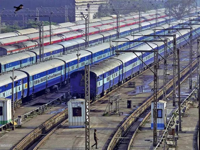 Konkan Railway Special Weekly Trains | चाकरमान्यांचा शिमगा होणार उत्साहात; कोकण रेल्वेच्या विशेष साप्ताहिक गाड्या Konkan Railway Special Weekly Trains | चाकरमान्यांचा शिमगा होणार उत्साहात; कोकण रेल्वेच्या विशेष साप्ताहिक गाड्या