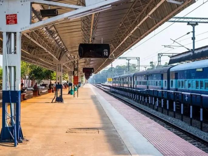 Amrit Bharat Station Scheme: 10 railway stations in Pune division under the Amrit Bharat scheme of the Centre | Amrit Bharat Station Scheme: केंद्राच्या अमृत भारत योजनेत पुणे विभागातील १० रेल्वे स्टेशन Amrit Bharat Station Scheme: 10 railway stations in Pune division under the Amrit Bharat scheme of the Centre | Amrit Bharat Station Scheme: केंद्राच्या अमृत भारत योजनेत पुणे विभागातील १० रेल्वे स्टेशन