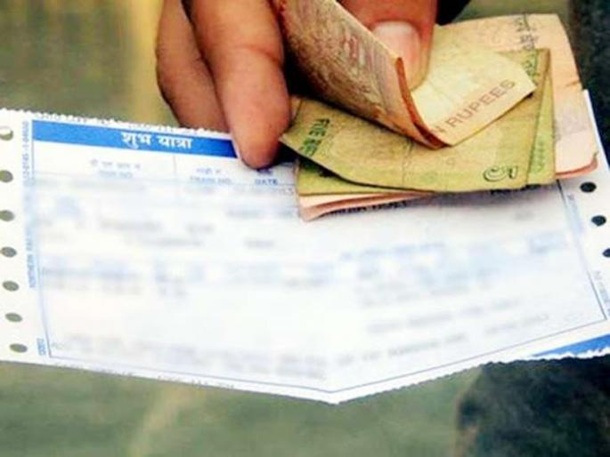 Black marketer of railway worth rs 17000 tickets arrested RPF action | रेल्वे तिकिटांचा काळाबाजार करणाऱ्याला अटक, आरपीएफची कारवाई