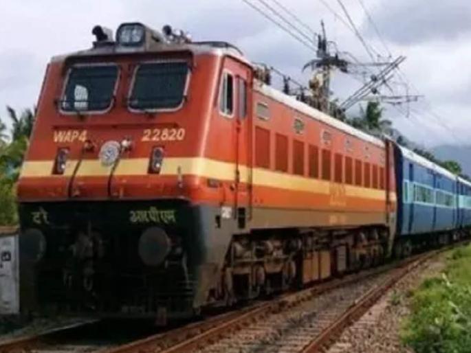 Trains Housefull before Diwali, Waiting on many routes | दिवाळीपूर्वीच रेल्वे गाड्या हाऊसफुल्ल!, अनेक मार्गांवर आतापासूनच वेटिंग Trains Housefull before Diwali, Waiting on many routes | दिवाळीपूर्वीच रेल्वे गाड्या हाऊसफुल्ल!, अनेक मार्गांवर आतापासूनच वेटिंग