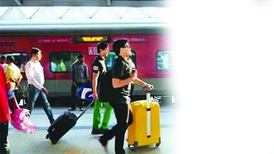 Eight trains canceled due to blackout | रेल्वेच्या ब्लाॅकमुळे आठ गाड्या रद्द Eight trains canceled due to blackout | रेल्वेच्या ब्लाॅकमुळे आठ गाड्या रद्द