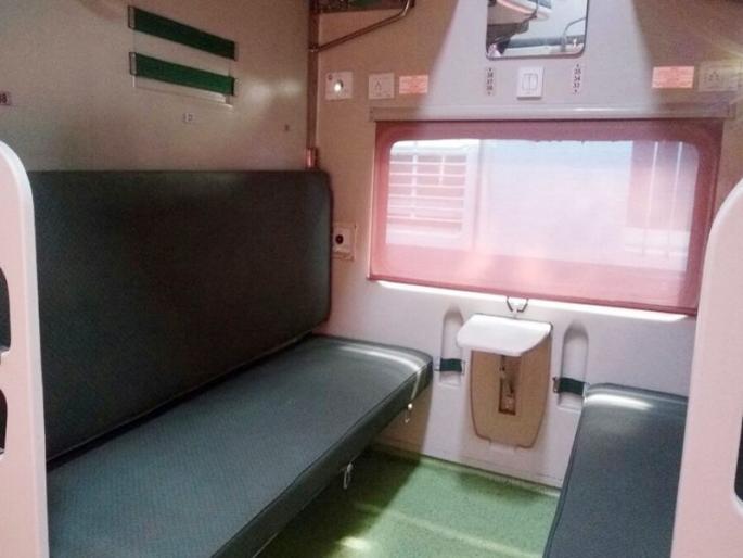 Bhusawal Railway Department selects two officers for bullet train training | बुलेट ट्रेनच्या प्रशिक्षणासाठी भुसावळ रेल्वे विभागातील दोन अधिकाऱ्यांची निवड