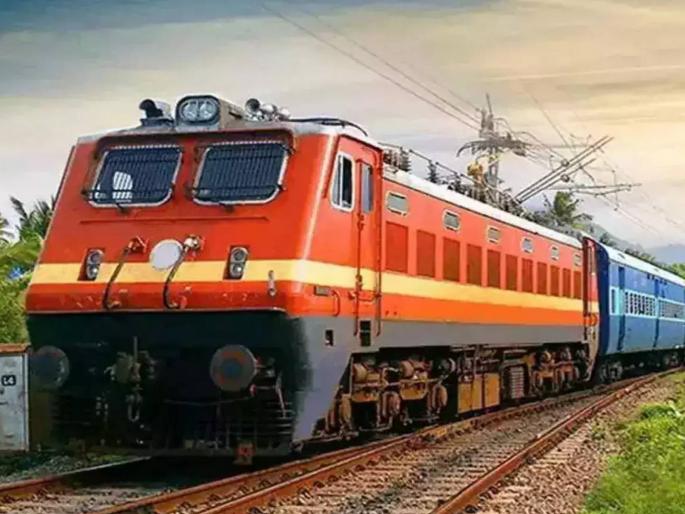 Special arrangements by South Railway for 10 trains to stop at Dongargad for Bamleshwari Mata Jatra | बम्लेश्वरी माता जत्रेसाठी डोंगरगडला १० गाड्यांचा थांबा दपूम रेल्वेचे विशेष नियोजन