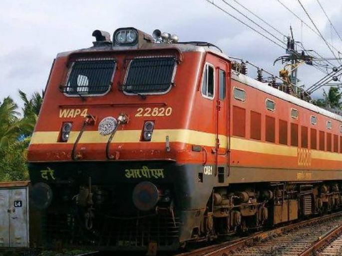 Railway Ticket checking campaign, recovery of 2.5 crores in 31 days | रेल्वेची उड्डाणे ... कोट्टींच्या कोटी ! तिकिट तपासणी मोहिम, ३१ दिवसांत अडीच कोटींची वसुली Railway Ticket checking campaign, recovery of 2.5 crores in 31 days | रेल्वेची उड्डाणे ... कोट्टींच्या कोटी ! तिकिट तपासणी मोहिम, ३१ दिवसांत अडीच कोटींची वसुली