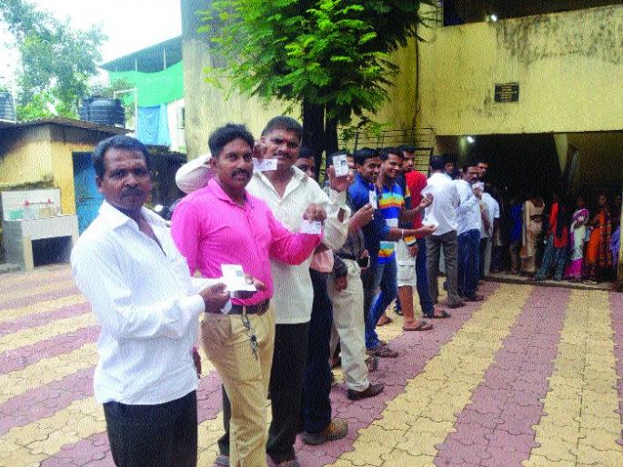 Gram panchayat elections: Dasgaon, Veer, Bahur, Election peace | ग्रामपंचायत निवडणूक : दासगाव, वीर, वहूर निवडणूक शांततेत    Gram panchayat elections: Dasgaon, Veer, Bahur, Election peace | ग्रामपंचायत निवडणूक : दासगाव, वीर, वहूर निवडणूक शांततेत