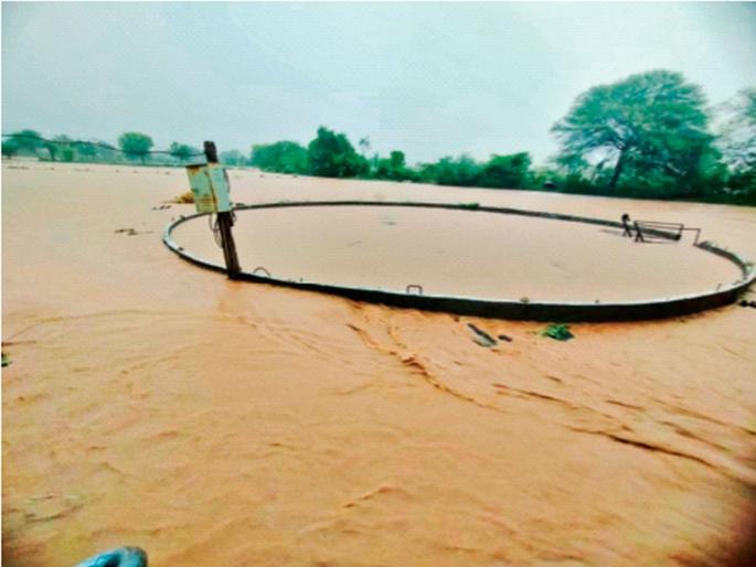 Monsoon: It rained in the sky, the fields got wet, the monsoon reached Jalgaon, Akolia. | Monsoon: आभाळमाया बरसली, शेत-शिवारं भिजली, मान्सूनची जळगाव, अकोल्यापर्यंत धडक