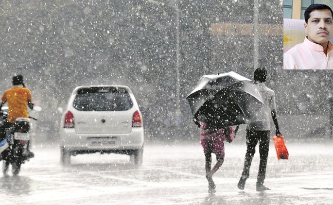 Water should be used with irrigation this year due to low rainfall: Onkar Date | यंदा पर्जन्यमान कमी असल्याने पाण्याचा काटकसरीने वापर करावा : ओंकार दाते Water should be used with irrigation this year due to low rainfall: Onkar Date | यंदा पर्जन्यमान कमी असल्याने पाण्याचा काटकसरीने वापर करावा : ओंकार दाते