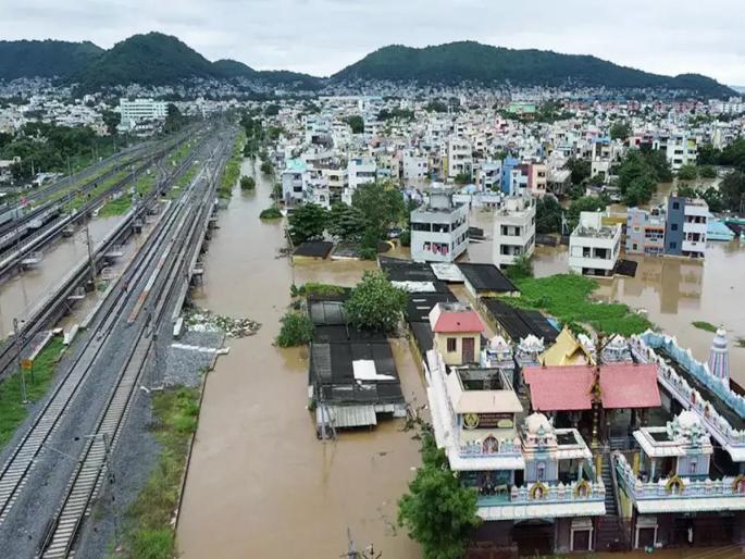 31 killed in Telangana, Andhra Pradesh as rains continue to wreak havoc, 432 trains cancelled | आंध्र-तेलंगणात पावसामुळे आतापर्यंत ३१ जणांचा मृत्यू, ४३२ रेल्वे गाड्या रद्द; जनजीवन विस्कळीत 31 killed in Telangana, Andhra Pradesh as rains continue to wreak havoc, 432 trains cancelled | आंध्र-तेलंगणात पावसामुळे आतापर्यंत ३१ जणांचा मृत्यू, ४३२ रेल्वे गाड्या रद्द; जनजीवन विस्कळीत