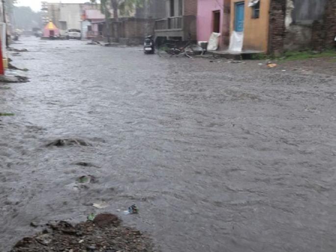 Parbhani: Damage to Horticulture by storm | परभणी : वादळाने फळबागांचे नुकसान Parbhani: Damage to Horticulture by storm | परभणी : वादळाने फळबागांचे नुकसान