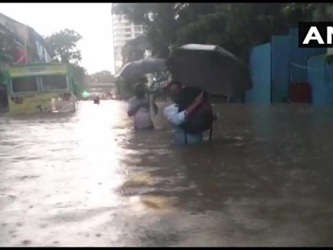 Heavy rainfall in suburbs including Mumbai; High alert in Thane, Raigad | Mumbai Rain Update : मुंबईसह उपनगरात पावसाचा जोर, सखल भागात पाणी साचले, रेल्वेही ठप्प! Heavy rainfall in suburbs including Mumbai; High alert in Thane, Raigad | Mumbai Rain Update : मुंबईसह उपनगरात पावसाचा जोर, सखल भागात पाणी साचले, रेल्वेही ठप्प!
