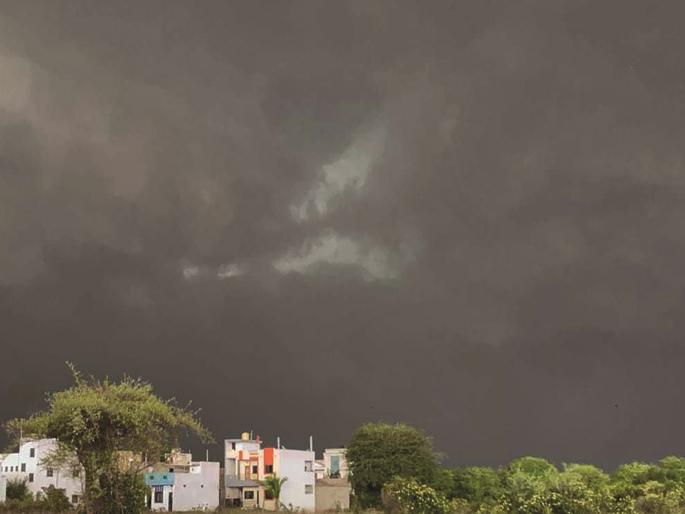 Unpredictable nature! Only four days of rain have fallen in Chhatrapati Sambhajinagar district so far in June. | लहरी निसर्ग! जूनमध्ये छत्रपती संभाजीनगर जिल्ह्यात आतापर्यंत चारच दिवस पाऊस Unpredictable nature! Only four days of rain have fallen in Chhatrapati Sambhajinagar district so far in June. | लहरी निसर्ग! जूनमध्ये छत्रपती संभाजीनगर जिल्ह्यात आतापर्यंत चारच दिवस पाऊस