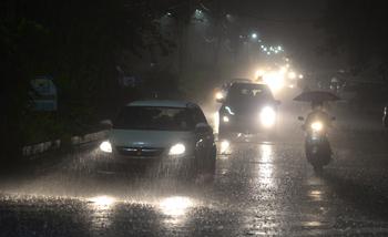 Nagpur will receive average rainfall | नागपुरात पावसाची सरासरी कायम राहणार Nagpur will receive average rainfall | नागपुरात पावसाची सरासरी कायम राहणार