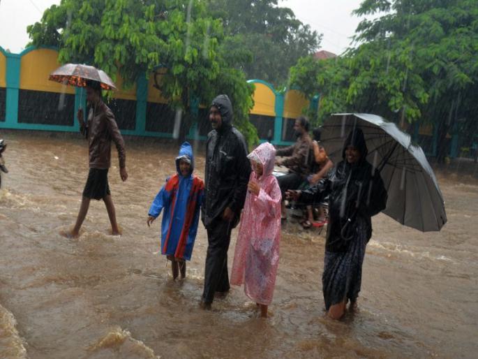 For the next four hours, the rain likly to countinue of these districts ... | पुढील चार तास या जिल्ह्यांत संततधार... For the next four hours, the rain likly to countinue of these districts ... | पुढील चार तास या जिल्ह्यांत संततधार...