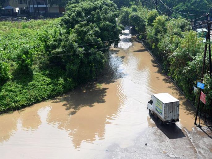 9.6 mm rain: Nashik city became waterlogged in an hour! | ९.६ मीमी पाऊस : तासाभरात नाशिक शहर झाले जलमय! 9.6 mm rain: Nashik city became waterlogged in an hour! | ९.६ मीमी पाऊस : तासाभरात नाशिक शहर झाले जलमय!