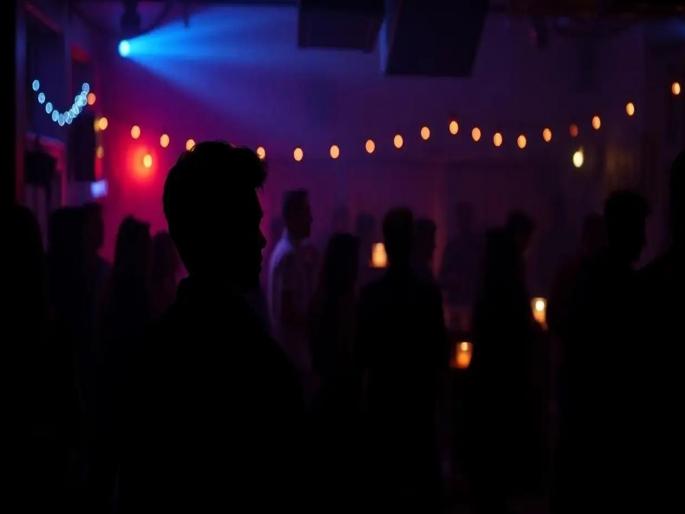 40 thousand entry fee, all-night 'Nude Party'; 21 boys and girls were going to come without clothes, Raipur Police arrested 7 organizers | ४० हजार एन्ट्री फी, अख्खी रात्र 'Nude Party'; विना कपडे येणार होते २१ मुले-मुली, आयोजकांना अटक 40 thousand entry fee, all-night 'Nude Party'; 21 boys and girls were going to come without clothes, Raipur Police arrested 7 organizers | ४० हजार एन्ट्री फी, अख्खी रात्र 'Nude Party'; विना कपडे येणार होते २१ मुले-मुली, आयोजकांना अटक