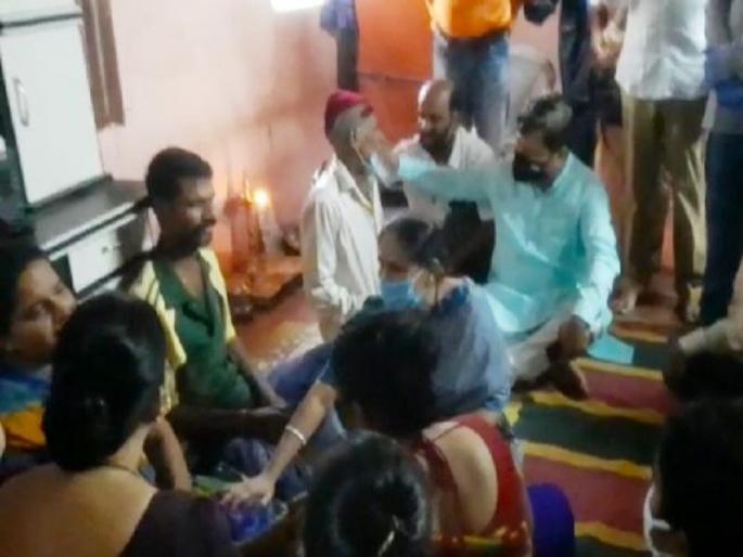 Speed up the trial and hang the accused; Pravin Darekar's demand on the incident at Roha | खटला जलदगतीने चालवून आरोपींना फाशी द्या; रोहा येथील घटनेवर प्रविण दरेकर यांची मागणी Speed up the trial and hang the accused; Pravin Darekar's demand on the incident at Roha | खटला जलदगतीने चालवून आरोपींना फाशी द्या; रोहा येथील घटनेवर प्रविण दरेकर यांची मागणी